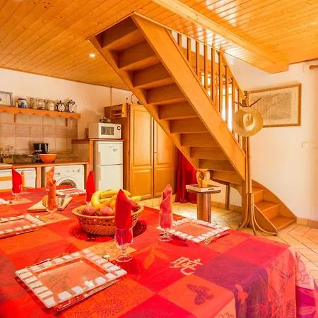 Holiday home Le Des Anes A Chroniques Jou-sous-Monjou
