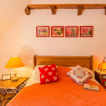 Le Des Anes A Chroniques Holiday home *